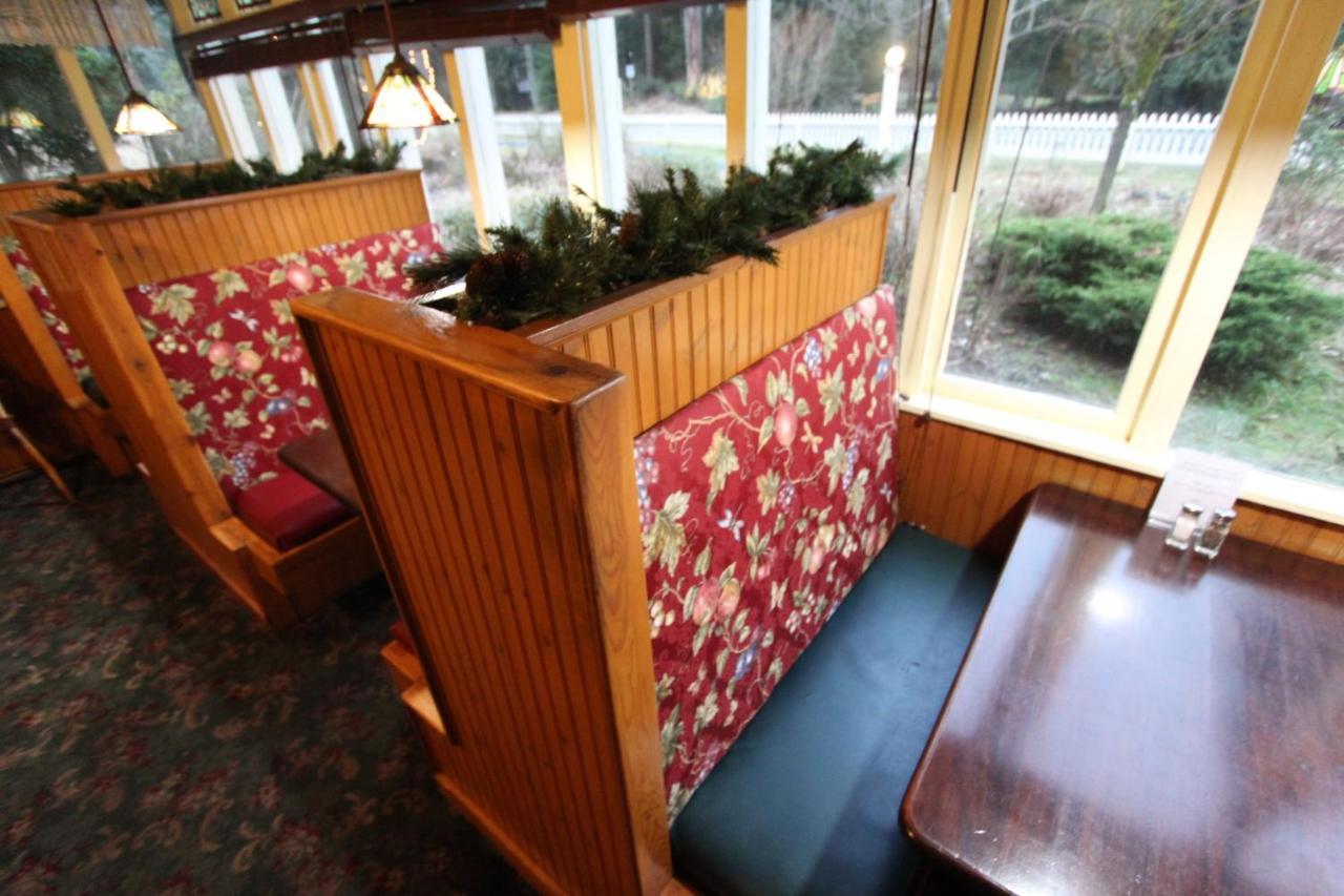 Alexander'S Lodge Ashford Bagian luar foto